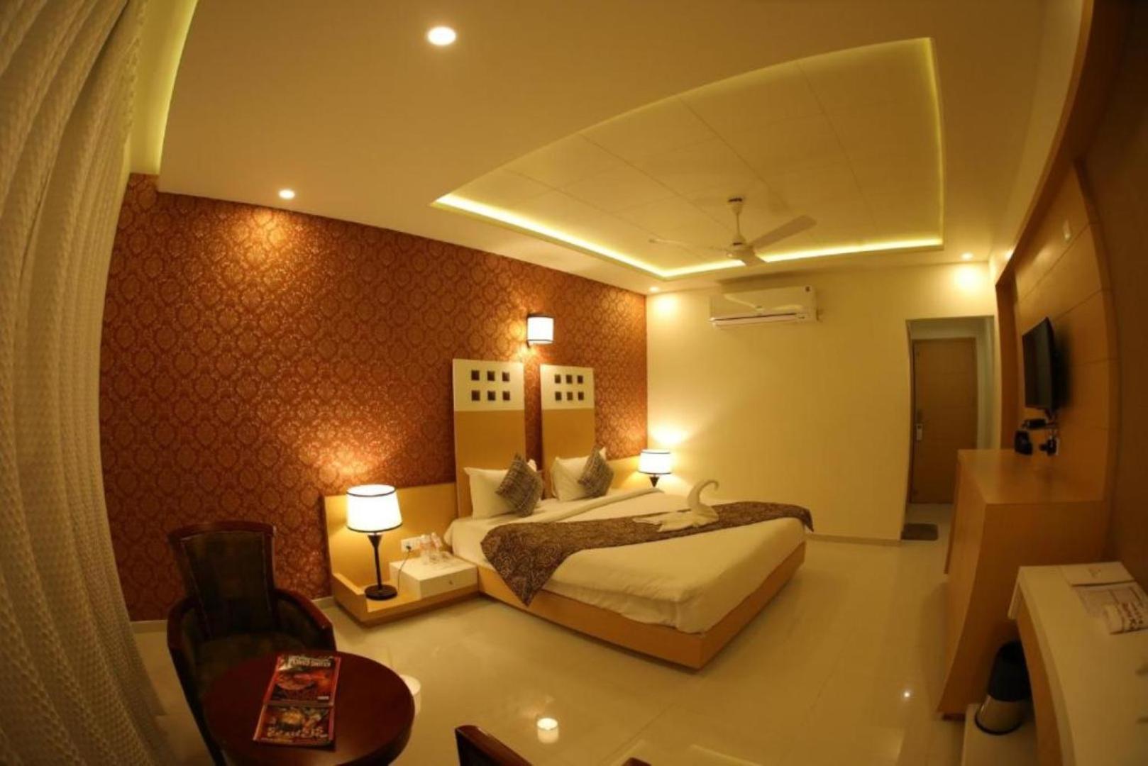 Hotel Roma Kristo Dwārka 外观 照片