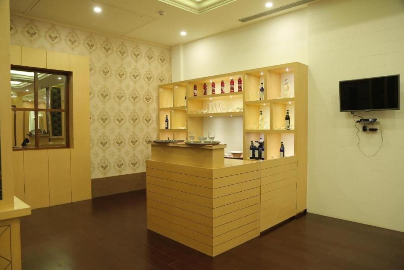 Hotel Roma Kristo Dwārka 外观 照片